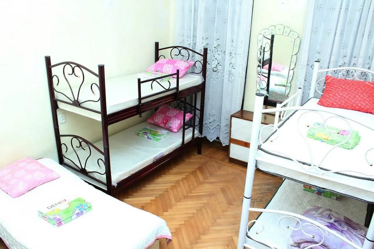 Hostel in Batumi 0*,  Georgien